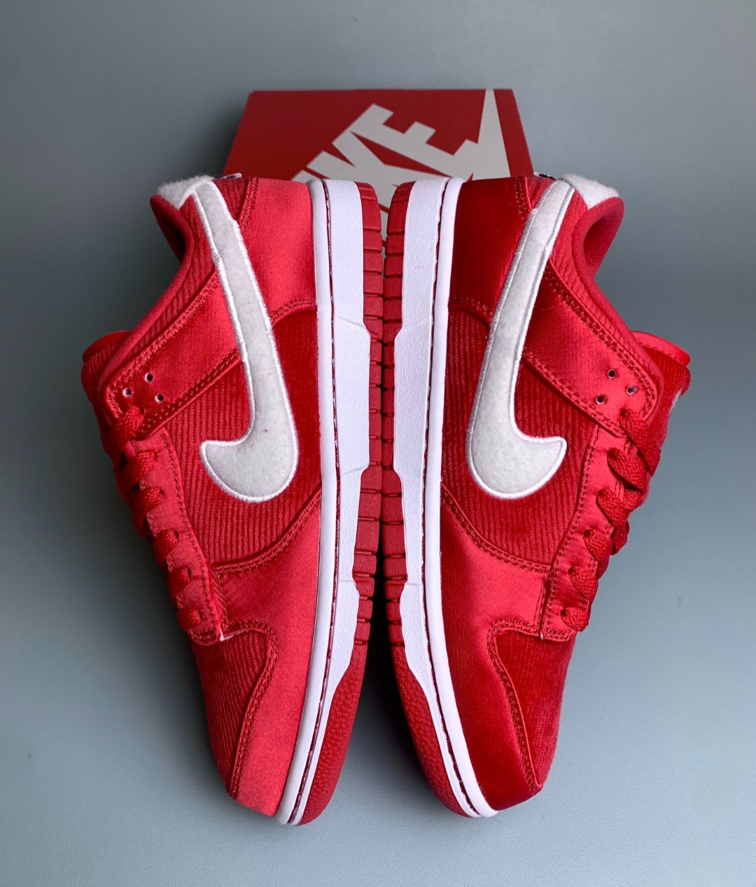 Red Nike